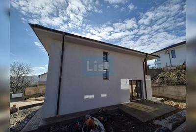 Casa superba, panouri fotovoltaice, standarde NZEB - 3