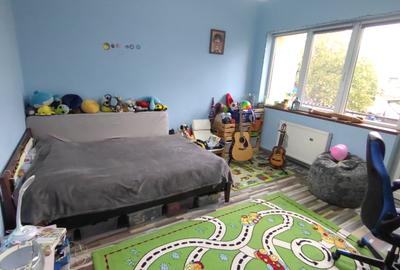 Vand apartament 3 camere in vila, cartierul Dambul Rotund - 6