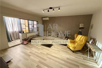 Apartament cu 3 camere decomandat, mobilat în Central