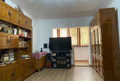 Polona 2 cam dec 4/8, renovat, mobilat, utilat, prima inchiriere - 4