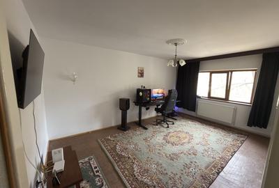 Apartament 3 camere decomandate, etaj 2 – zona Piata Centrala - 2