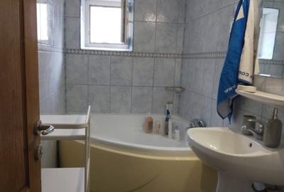 Apartament 3 camere, zona Bld. Unirii - 6