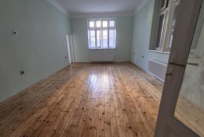 Casa de vanzare in Alexandria – Central, 7 camere, 4 spatii comerciale, renovata - 9