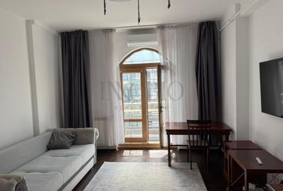 Apartament cu 2 camere decomandat, mobilat în Ultracentral