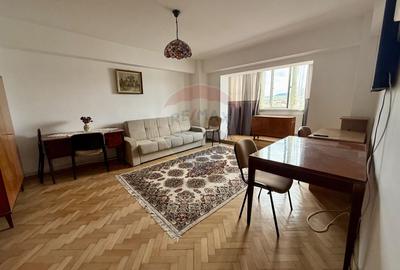 Apartament 3 camere de închiriat decomandat–central, Piața Cipariu - 2