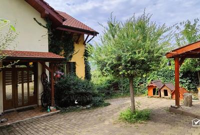 Casa/Duplex cu 2 apartamente separate- Gradina si Priveliste de Vis in Baciu - 3
