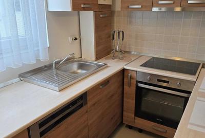Inchiriez Apartament 3 Camere - 4