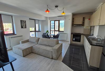 Apartament cu 2 camere semidecomandat, mobilat în Unirii