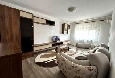 Apartament cu 3 camere decomandat, mobilat în Lipovei
