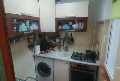 Apartament 3 camere, etajul 2/4, zona Tatarasi - 5