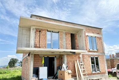 Design minimalist, rafinament maxim – Casa ta moderna in Sanpetru - 21