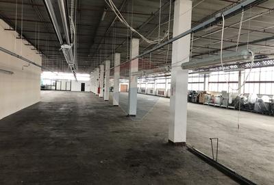 Spațiu industrial de inchiriat,  1650 mp, zona aeroportului, la etaj - 8