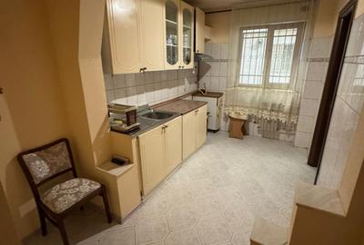 Apartament cu 3 camere decomandat în Tomis Nord