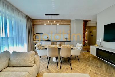 DESIGN UNIC/SUPERB/ZONA LINISTITA/LUX/1 LOC PARCARE - 1