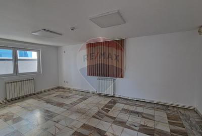 Spațiu de birouri de 1,054mp de închiriat în zona Bucureștii Noi - 44