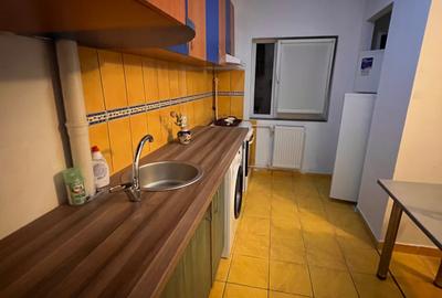 APARTAMENT 3 CAMERE/ PARTIAL MOBILAT/ 10 MINUTE DE METROU - 15