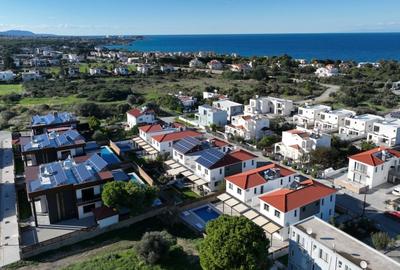 Vilă semi-decomandată cu 5 camere, 3 bai, la 800m de mare - 11
