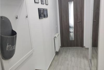Apartament cu 2 camere decomandat în Nicolina