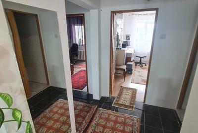 Apartament 3 camere, 2 bai,decomandat, 78 mp, etaj intemediar, parcare, Calvaria - 8