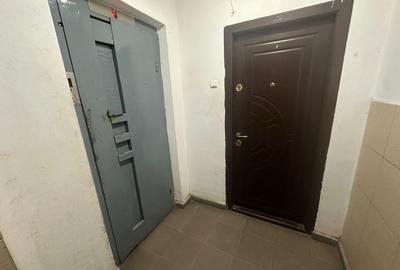 2 Camere Parter din 8 an 1982 Ideal Birou Firma Bloc Izolat Bucur Obor - 11