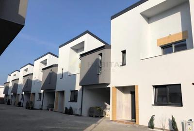 Vilă spațioasă Tunari | Curte mare | Complex închis - 1