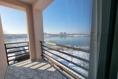 Casa luxoasa cu vedere la lac - 14