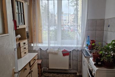 De Vanzare Apartament 2 camere semidecomandat -parter,zona Policlinica ,Suceava - 3