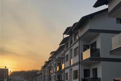 Apartament de vanzare - La Stejari - 2
