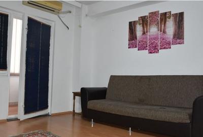 Apartament 2 Camere,B-dul Decebal,bl.1991,reabilitat,2 balcoane,mobilat - 1