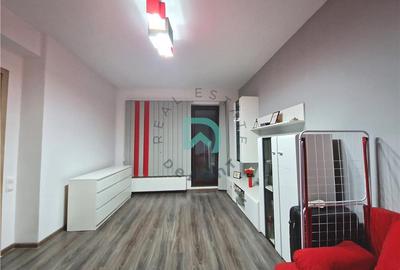 Apartament cu 2 camere decomandat în Tractorul