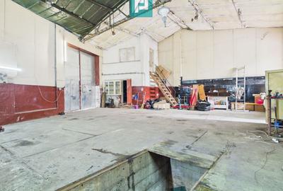 Proprietate multifuncțională centrală 1000 mp - 32