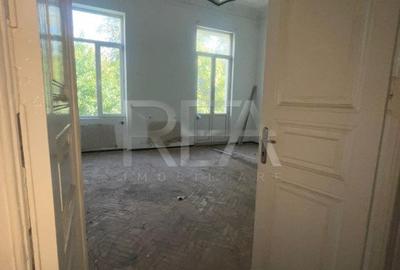 Cladire Istorica de Prestigiu in Centrul  Capitalei strada Jaques Elias - 7
