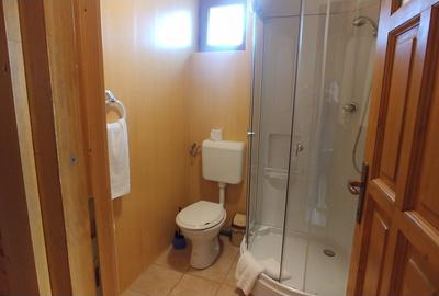 Vila/Pensiune,casa administrator,teren plat 2000Mp - 12