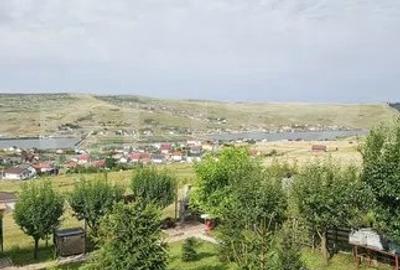 Căsuță cochetă cu panoramă superbă asupra satului Câmpenești și a lacurilor - 3