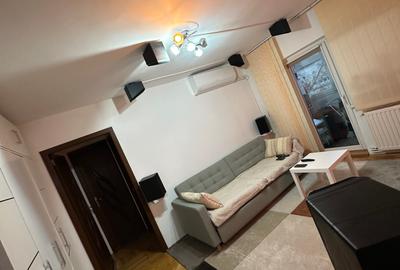 Apartament cu 2 camere semidecomandat în Soarelui