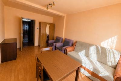 De vânzare apartament cu 2 camere, pe strada Horea - 3