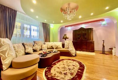 Urgent/Vânzare Casa/Vila, 4+ camere, teren 346 mp,  Targoviste, zona Micro 4 - 16