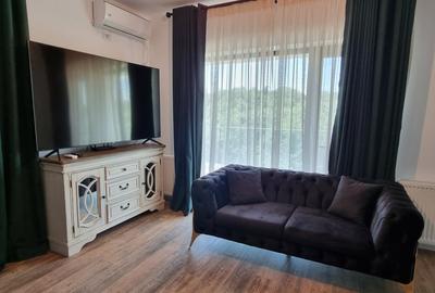 Apartament cu 4 camere decomandat în Pipera