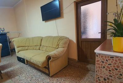 Vând casă cu  5 camere - 11