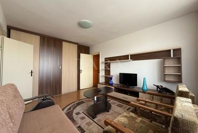 EXCLUSIVITATE. Zona Transylvania College, Iulius Mall. - 1