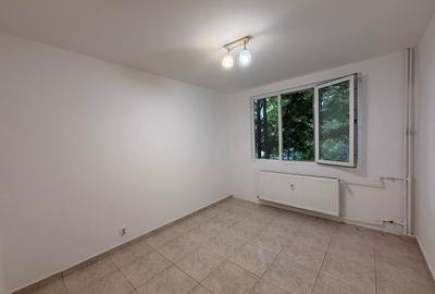 APARTAMENT 2 CAMERE DECOMANDAT ETAJ 1 VALEA OLTULUI METROU - 1
