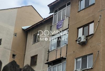 Vanzare apartament central *3 camere, situat in Targu Jiu, strada Cerna - 10