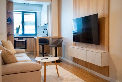 Apartament cu 2 camere semidecomandat, mobilat în Pipera