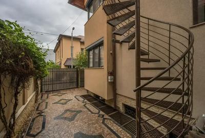 Vila de Lux ideal familie / sediu de firma in zona centrala - 29