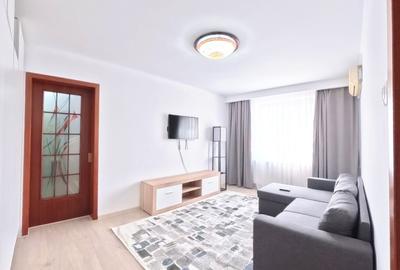 Apartament cu 3 camere semidecomandat, mobilat în Trafic Greu