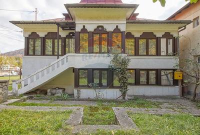 Vilă cu farmec istoric în Bușteni, pensiune sau locuință de vacanță! - 29