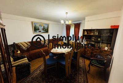 Apartament cu 3 camere decomandat în 1 Mai