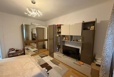 Apartament 3 camere, etajul 2, 78mp, 2 balcoane, bloc interbelic - 9