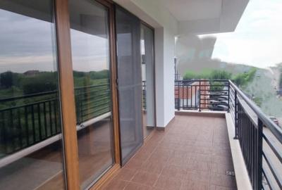 3 camere decomandat, Sisesti, bloc 2010 - 4