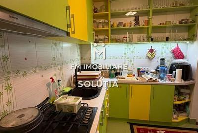 Apartament  3 camere decomandat, etajul 2 -zona Casa de Pensii - 4